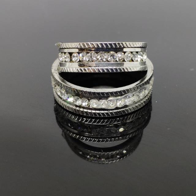 Cincin titanium couple motif putih permata