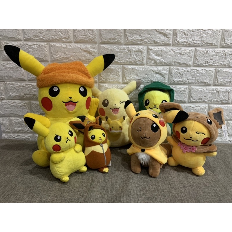 Pokemon Pikachu Plush Original (Boneka Pikachu Tomy Pokemon Center dan Bandai)