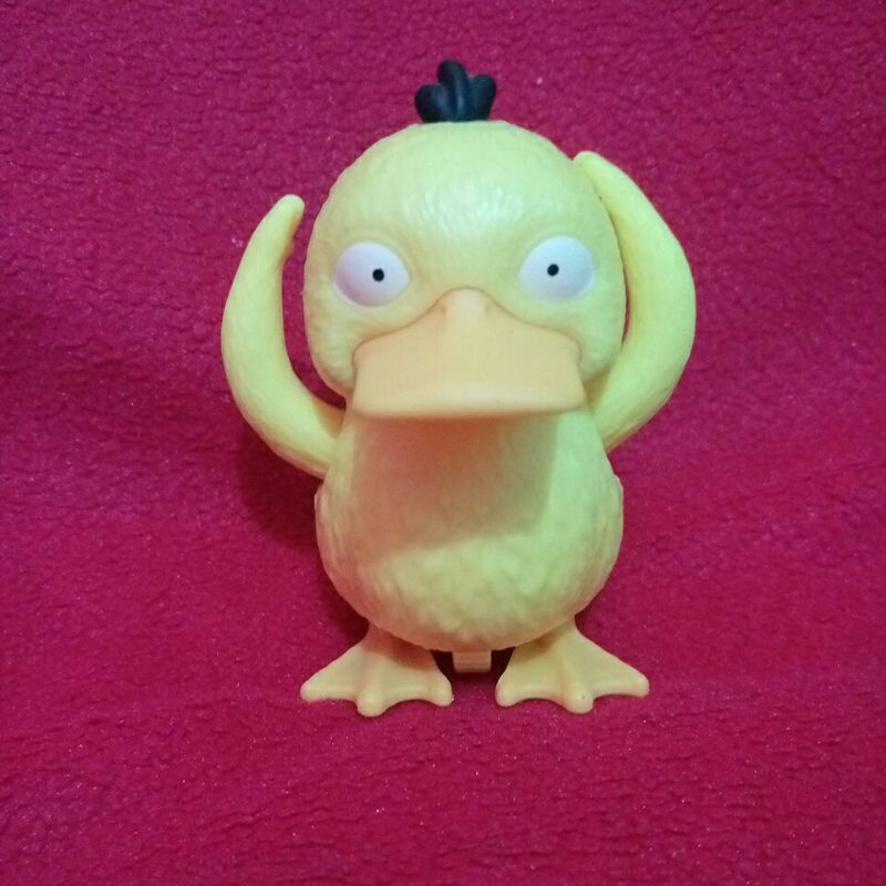 Action Figure Pokemon (psyduck)