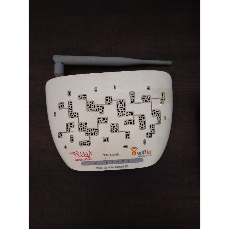 TP-LINK TD-W8151N modem router acces point