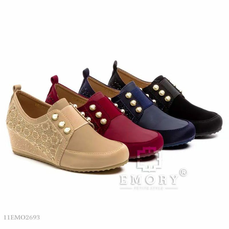 Sepatu Emory