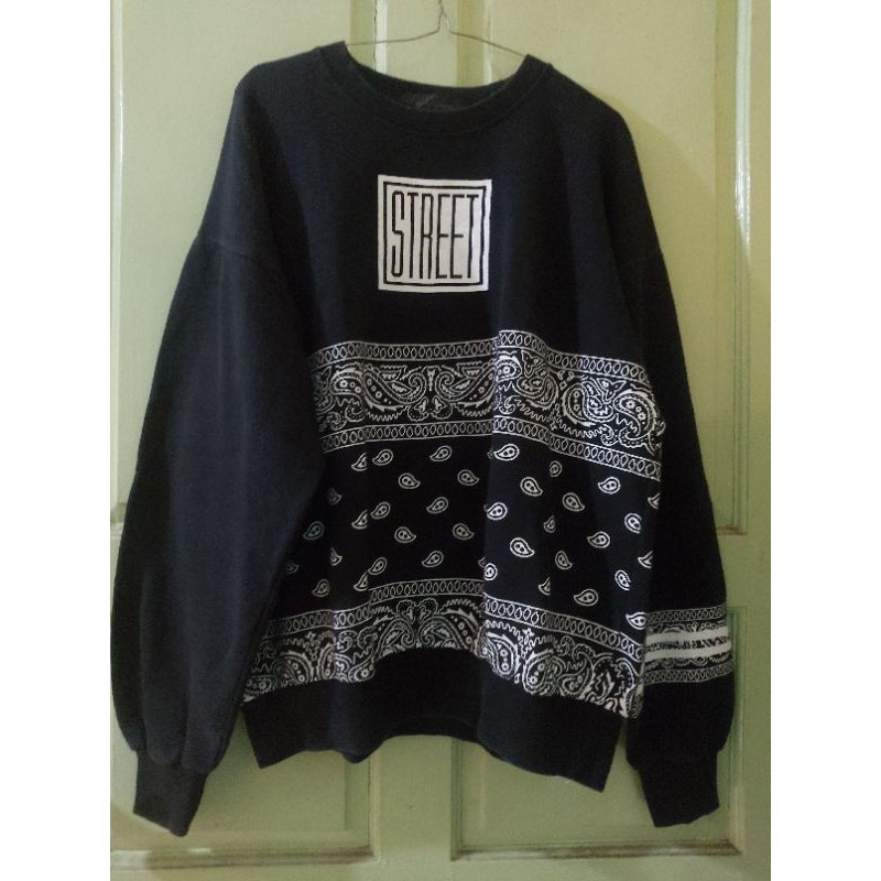CrewNeck Buru & Judy Motif batik