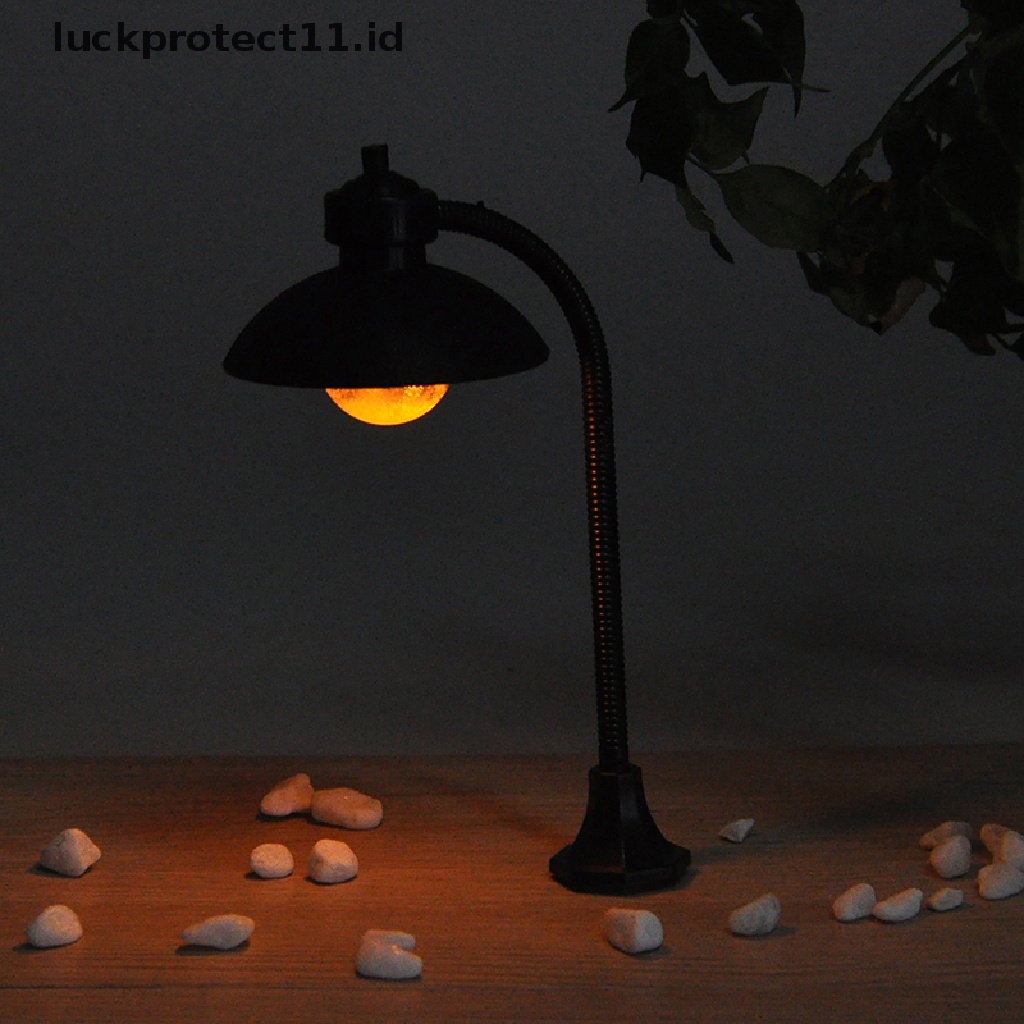 // Hg &amp; ID// 1pc Lampu Jalan Kerajinan Patung Hiasan Taman Miniatur fairy garden decor.