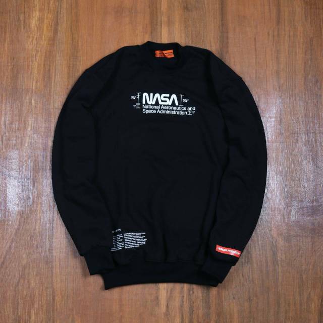 jaket crewneck