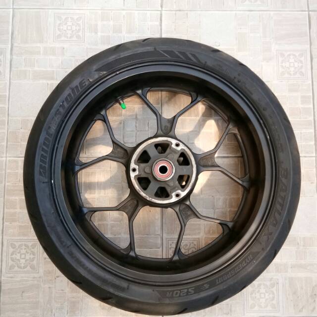 Velg EQUINOX 5 INCH FOR R25/MT25 + BAN BATTLAX S21 180/55