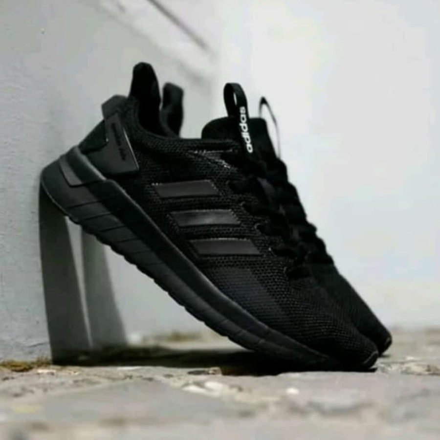 Sepatu Adidas Questar Ride Hitam Full Black Import Vietnam Sneakers Sekolah Kuliah Kerja Cewek Cowok