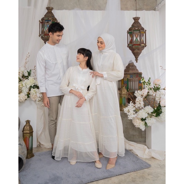 LACE SUMBA SERIES (WHITE) RAYA COLLECTION