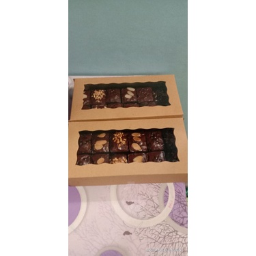

Brownis shiny crust 12 sekat