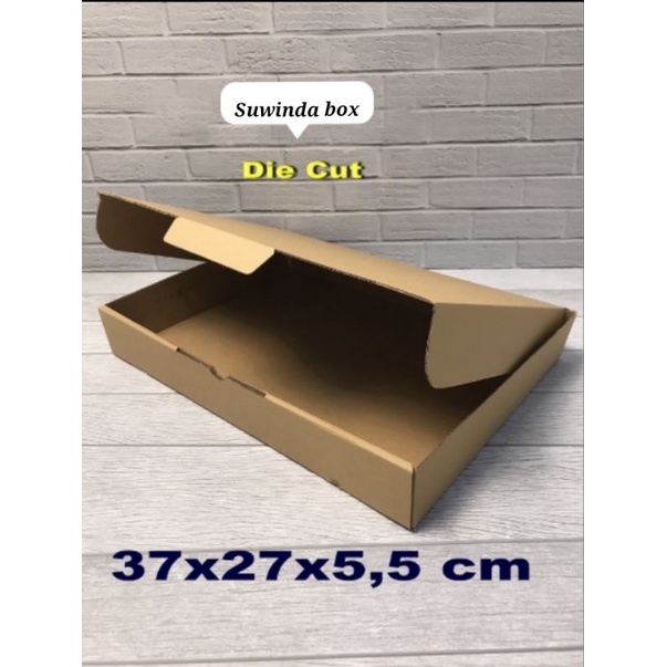 

KARDUS/KARTON/BOX Uk.37x27x5,5 cm .....model kardus pizza