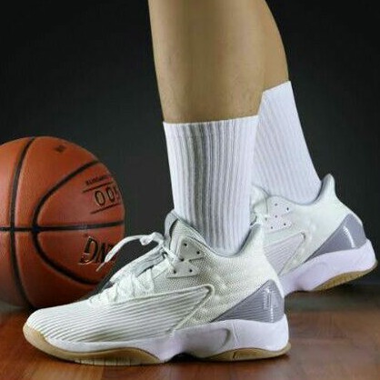 sepatu basket League CLASH 2