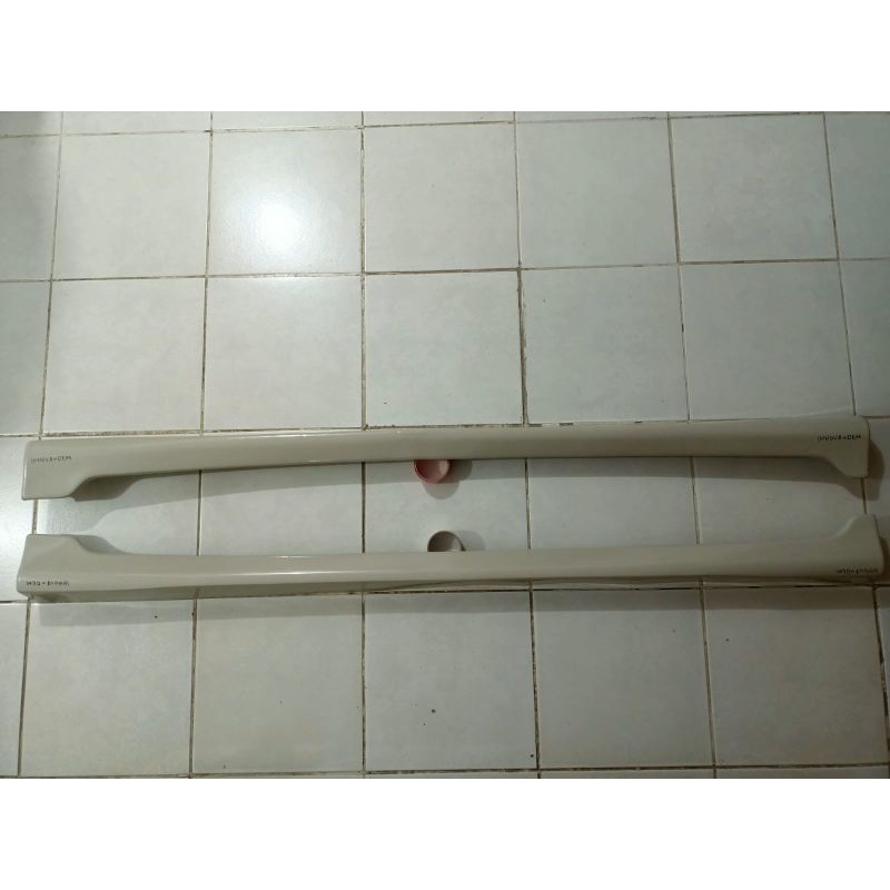 Bodykit Sideskirt Innova Lux