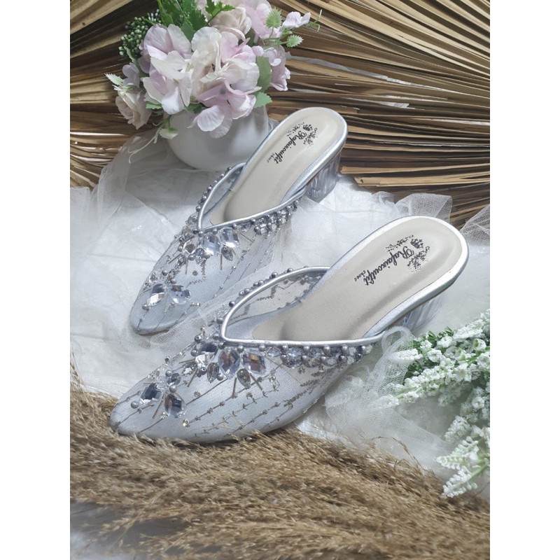 sepatu cantik Nakita silver tinggi 5cm kacaa