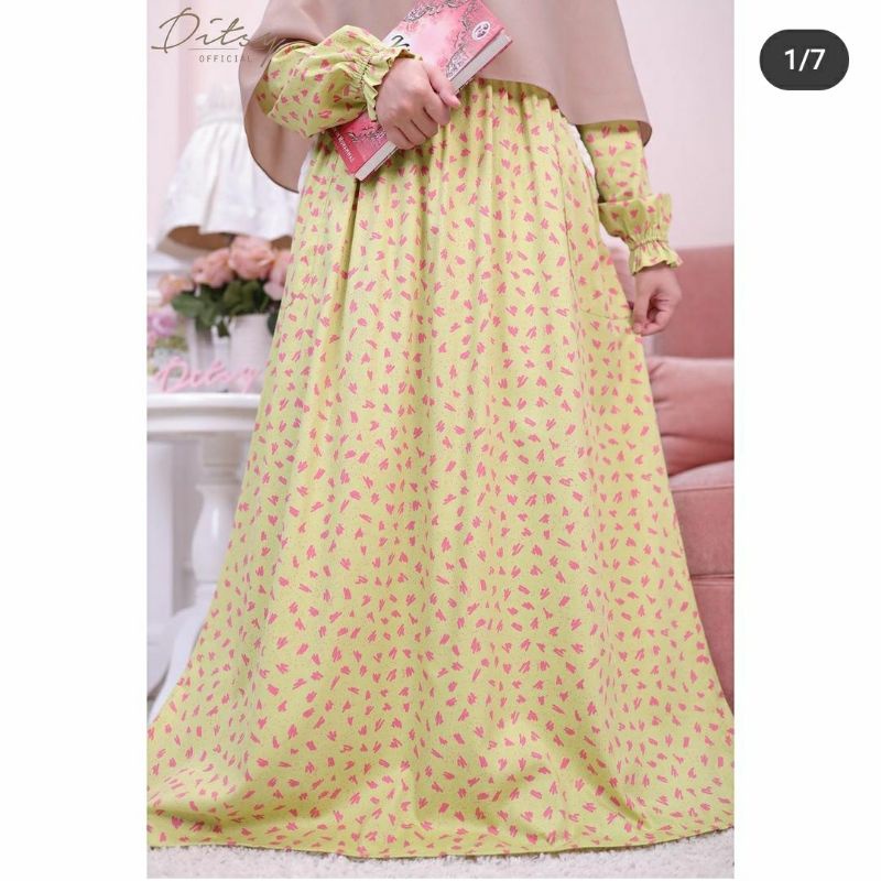 preloved ditsy size s - scribbles lime NG