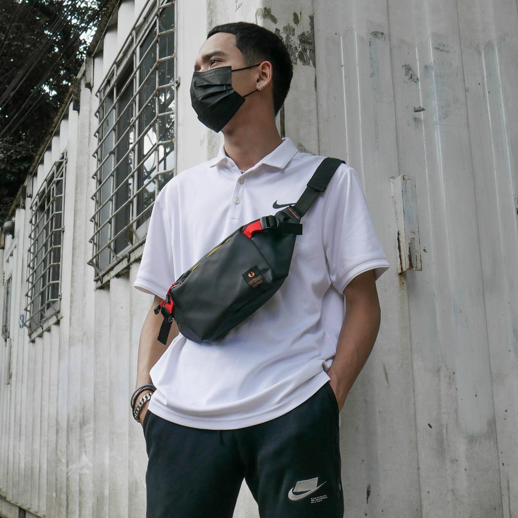 Tas Selempang Dada Pinggang Waistbag Pria Casual Trendi Model Terbaru Hitam Original Urban Clmb