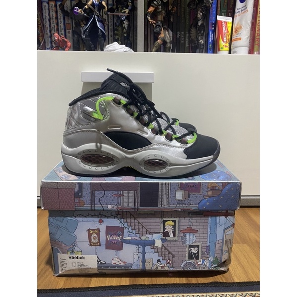 Sepatu Reebok Question Mid "Gru's Lab" Minions x Reebok Original 100%