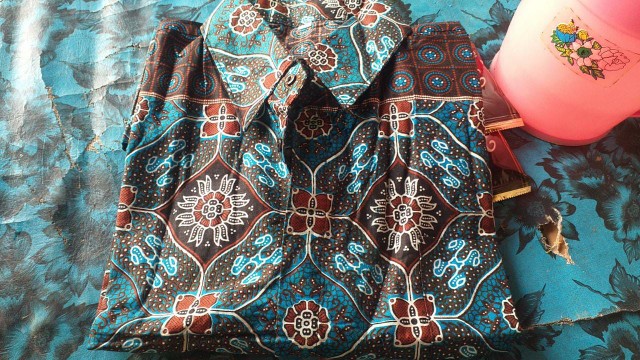 Kemeja Batik Motif Cr-mix