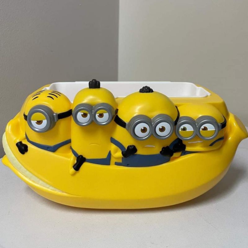 minions tray McDonald's minions mcd happy meal