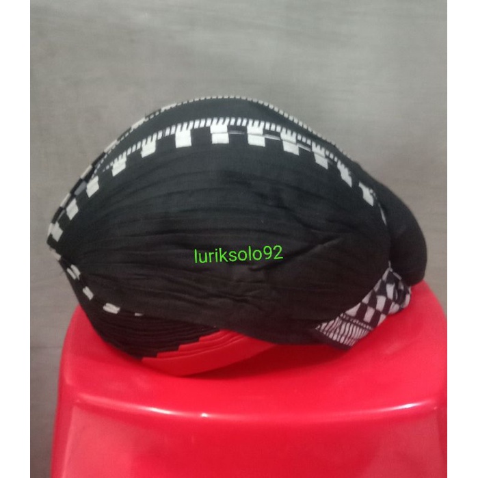 Blangkon Jogja Jebeh Lipat Motif Catur