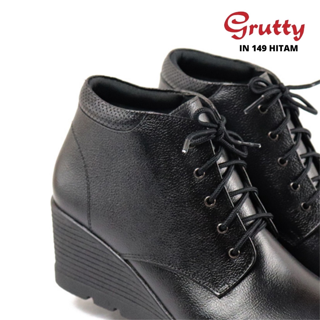 Sepatu Wanita Boots Grutty Hak Wedges Model Tali 36-40 Bahan Kulit Sapi Asli Warna Hitam