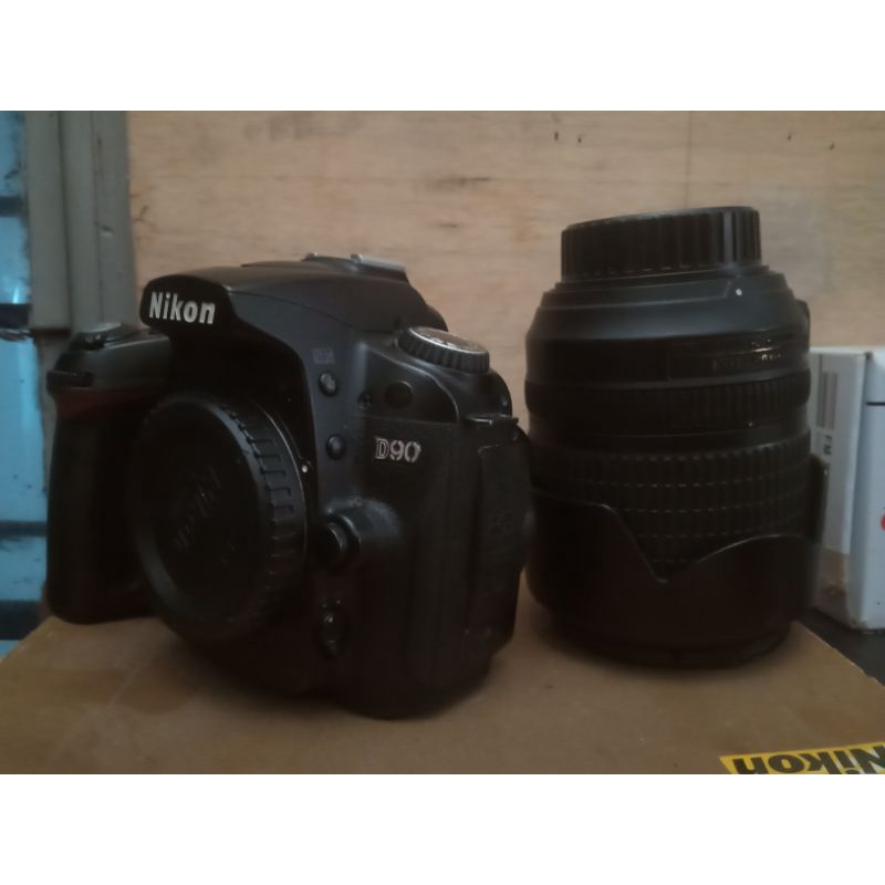 KAMERA NIKON D90