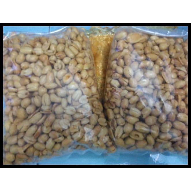 

HOT SALE Kacang Bawang / Kacang Goreng Home Made 500 gram terjamin