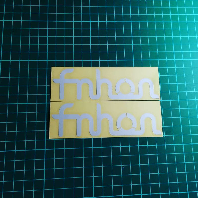 

Sticker Cutting Fnhon white v.1 isi 2 pcs