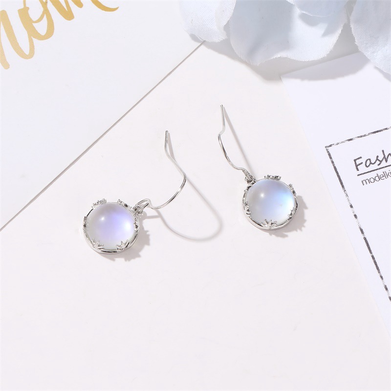 Kalung Gradient Blue Moonstone Korea Aksesoris Manis Sederhana Hadiah Liburan