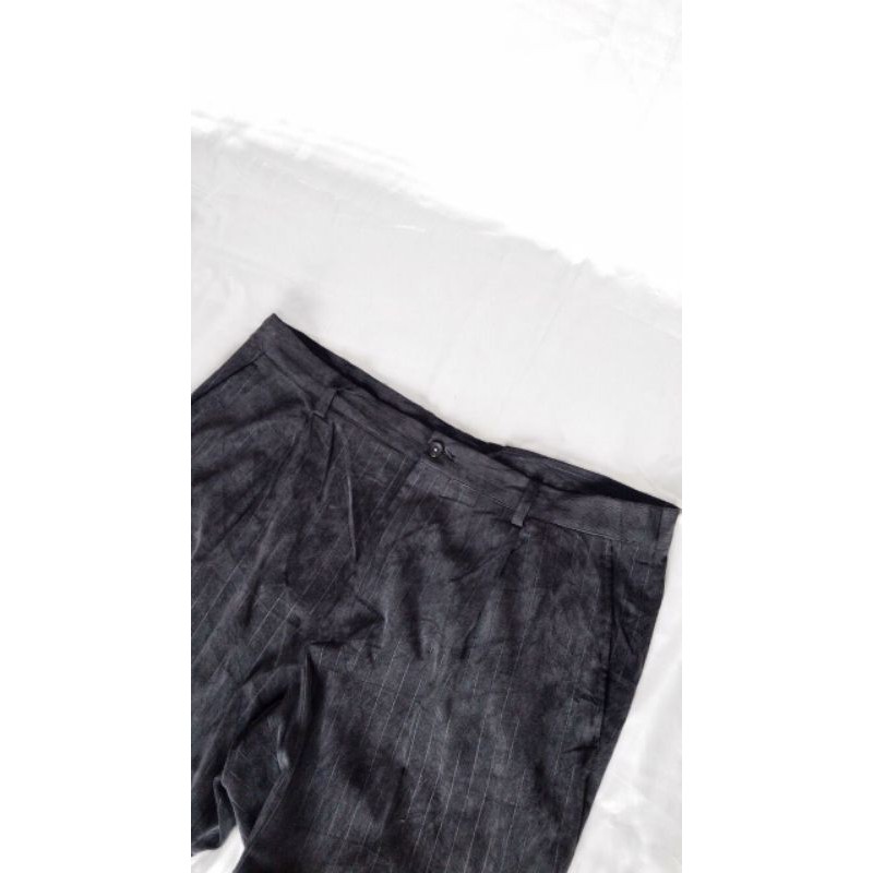 Besfa Black Corduroy