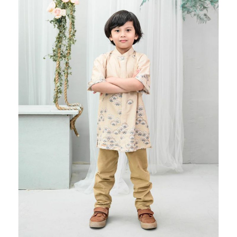 La Galigo Series Little Noah Lily Wearing Klamby Redwood Sea Salt Garden Rose 5/6 7/8 S