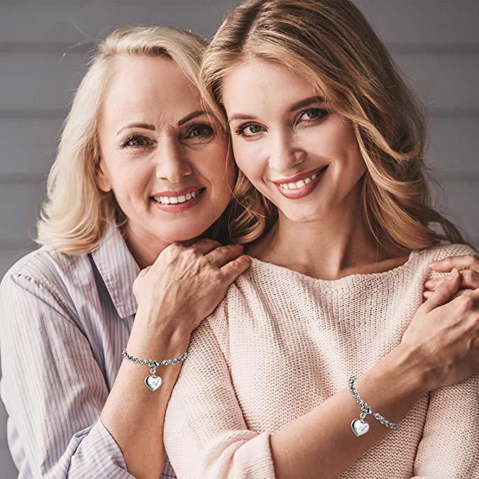 Gelang Desain 26 Huruf Love Bahan Stainless Steel Warna Silver Untuk Wanita