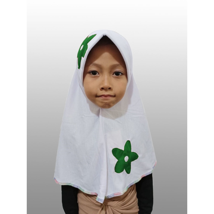 Kerudung Anak Sekolah SD Model Vania KW Size M dan L Jilbab Instan Anak Sekolah Pasar Hija'b