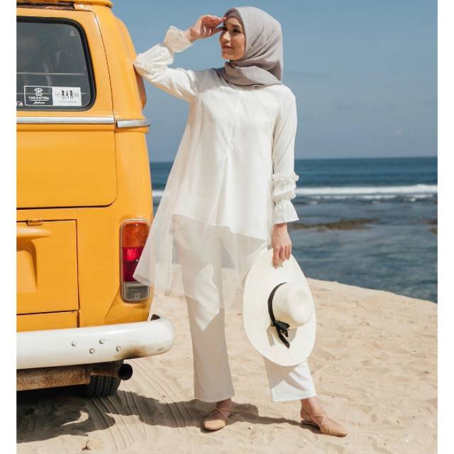 Kala tunic wearing klamby white S
