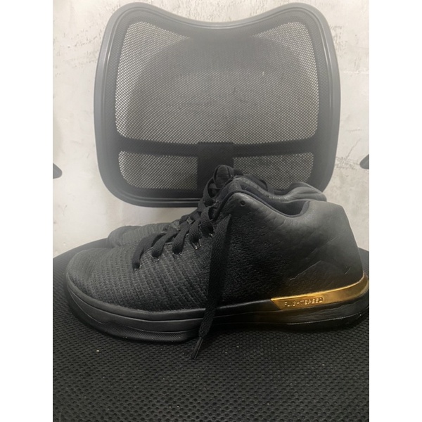 Nike air jordan 31 Low black gold original second bekas