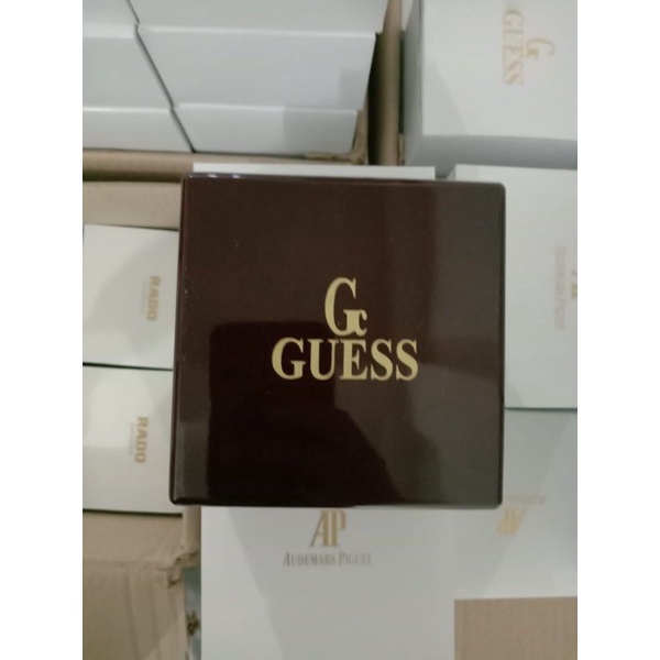 Kotak Jam Tangan Kayu Logo GC Guess