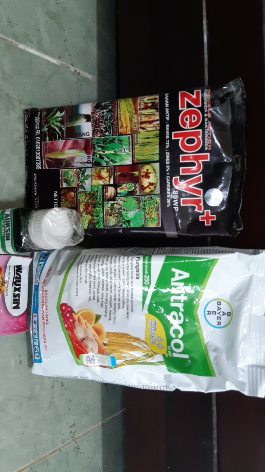 Fungisida Bakterisida Zephyr Pengendali Patek Blas Potong Leher Dobel Bahan Aktif Zepir Sepir