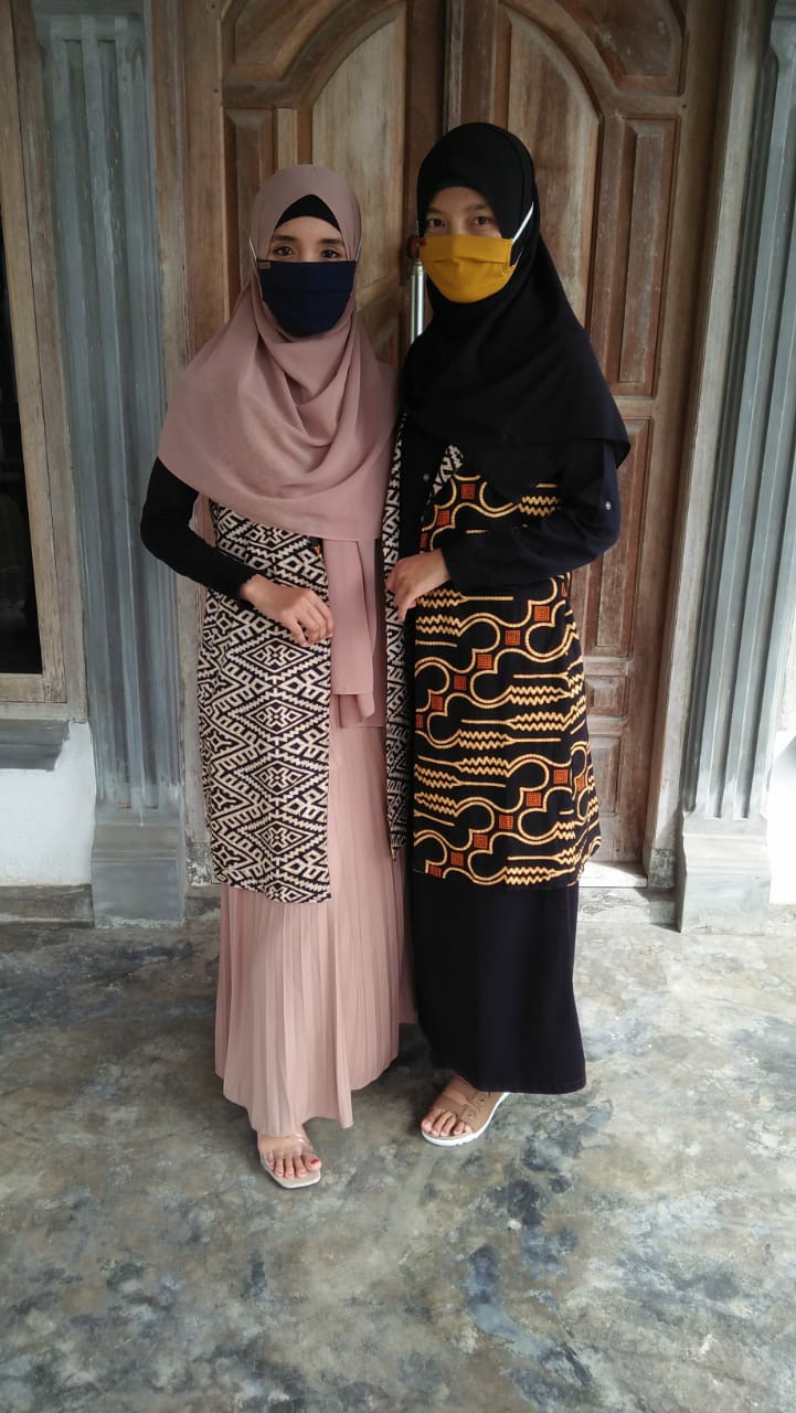 Indrawati Bolero Bolak Balik Rompi Batik Wanita