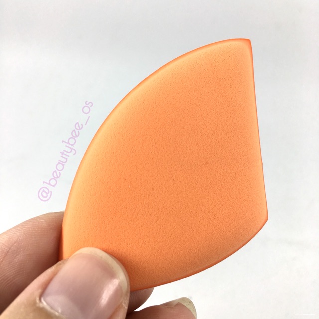 OIL CONTROL MAKEUP SPONGE / BLOTTERAZZI SPONGE LAMEILA 4 IN 1