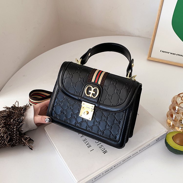 ( 2PC 1KG ) GTBI998877981 New Arrival  !!!  Tas Selempang Wanita Import  Premium Terbaru