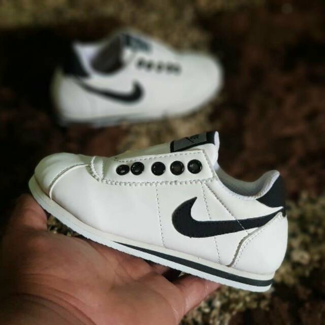 SEPATU KIDS NIKE CORTES SLIP ON