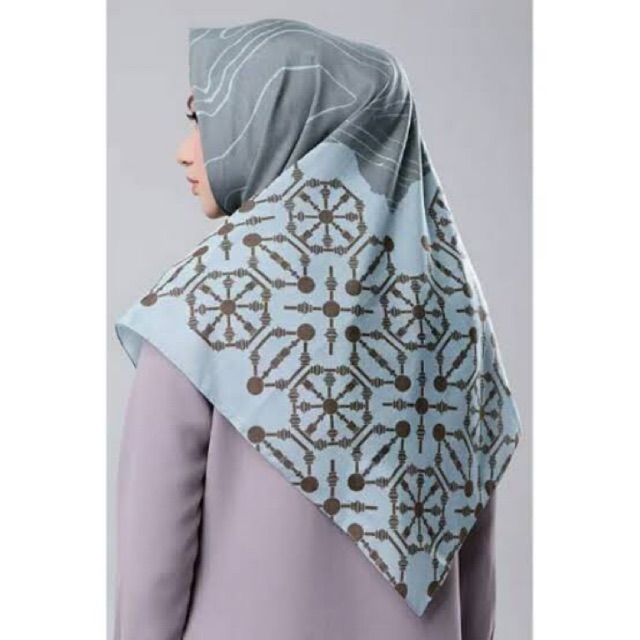 Nebula Scarf Ria Miranda (preloved)