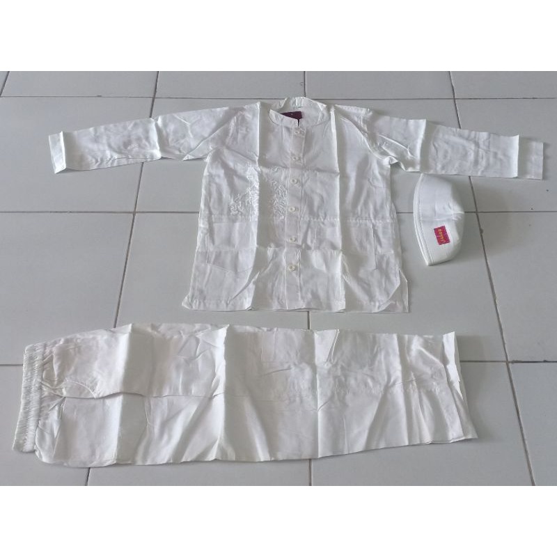 Baju Ikhrom Putih(defect)Anak Laki-laki Diskon hingga 45% Dannis Collection