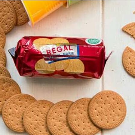 

Wafer-Biskuit- Kue Marie Regal 125 Gram -Biskuit-Wafer.