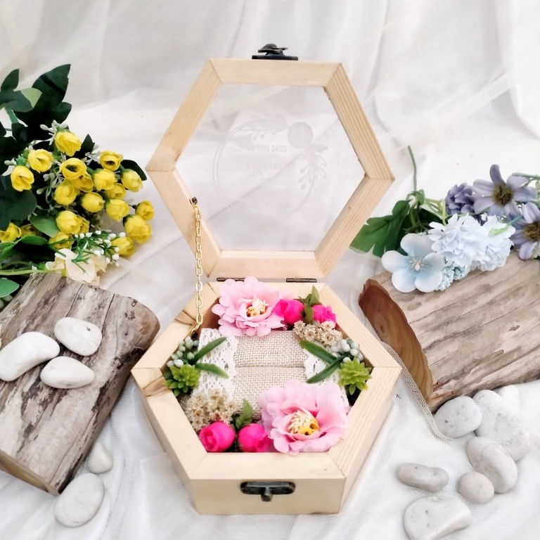 Kotak Cincin Unik Segi 6 / Ring box / Box Cincin / Mahar Kayu rustic