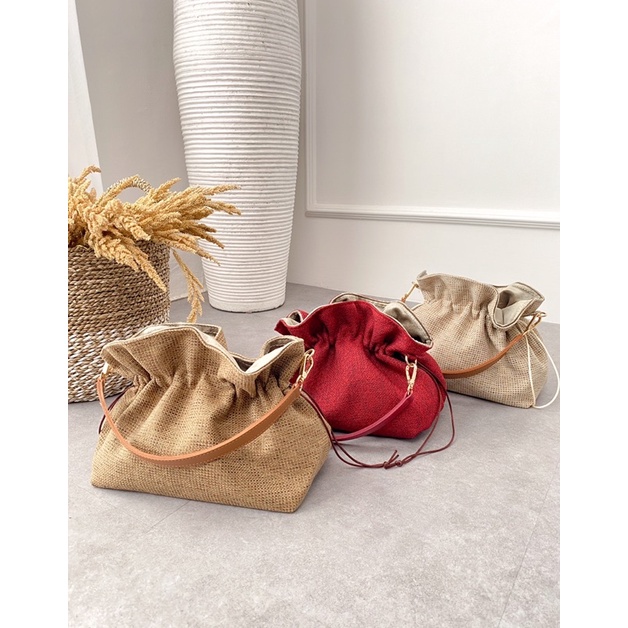 Gyoza Bag PRAHA READY CREME, MILO, RED