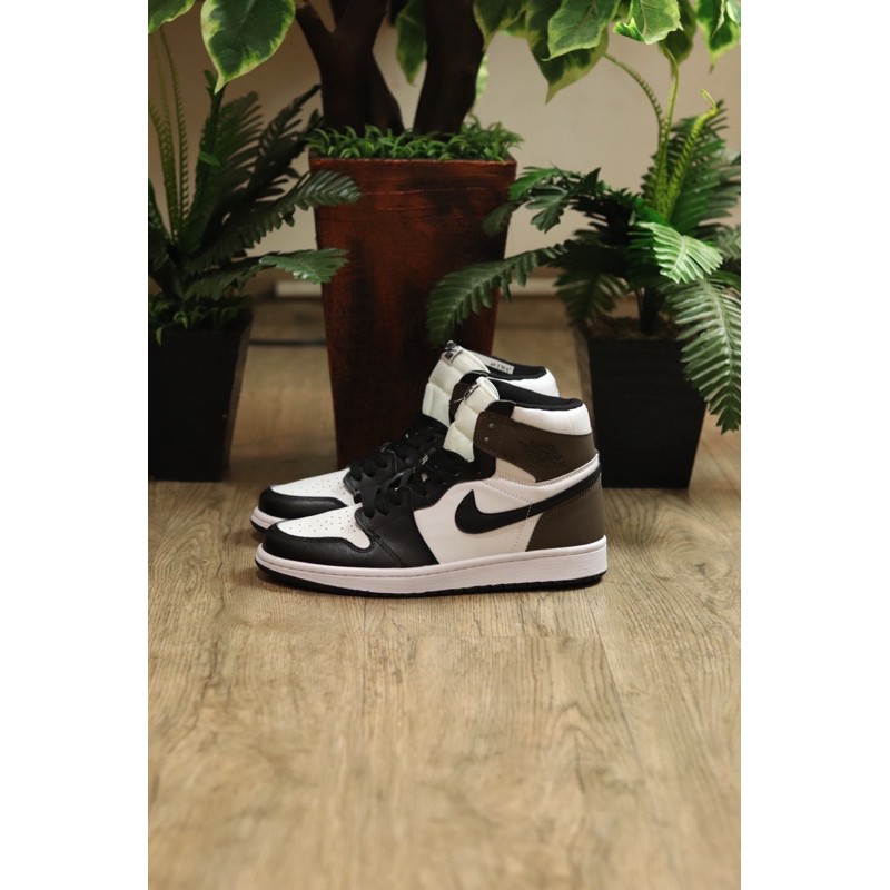 nike jordan 1 retro dark mocha