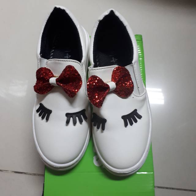 Sepatu fashion anak perempuan size 35