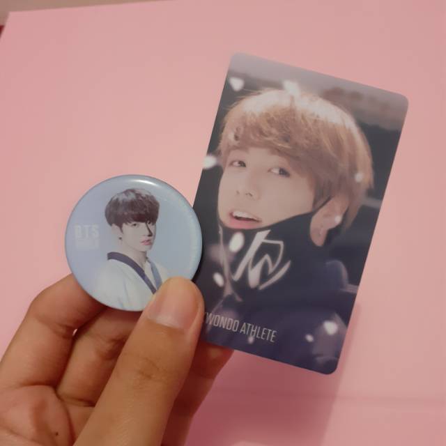 Story Card + Magnets JUNGKOOK dari BTS WORLD LIMITED EDITION PACKAGE