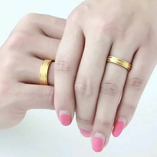 CINCIN COUPLE /CINCIN TITANIUM /TUNANGAN/ NIKAH / CINCIN COUPLE RING GOLD (Titanium )