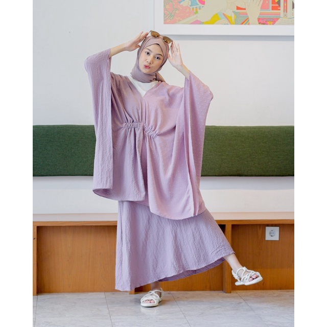 E.Look Lova Raya-Purple