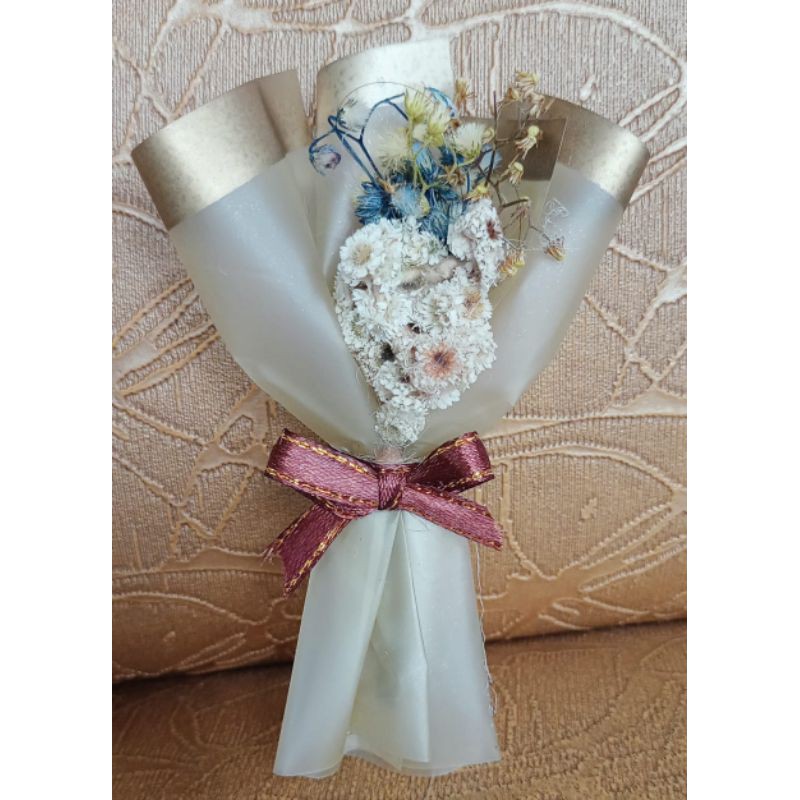 mini bucket dried flower